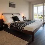 Big Modern Flat Veyras