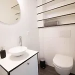 דירה Big Modern Flat