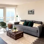 Big Modern Flat