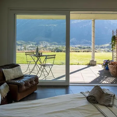 דירה Big Modern Flat