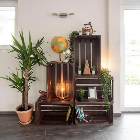 Big Modern Flat דירה *