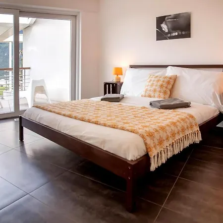 Big Modern Flat Veyras