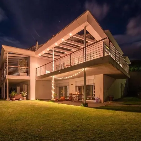 Big Modern Flat