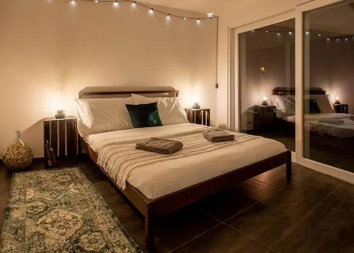 شقة Big Modern Flat Veyras