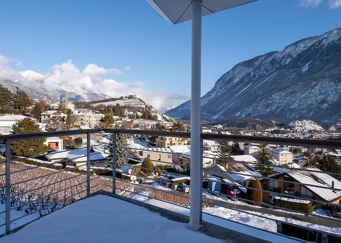 Big Modern Flat Veyras