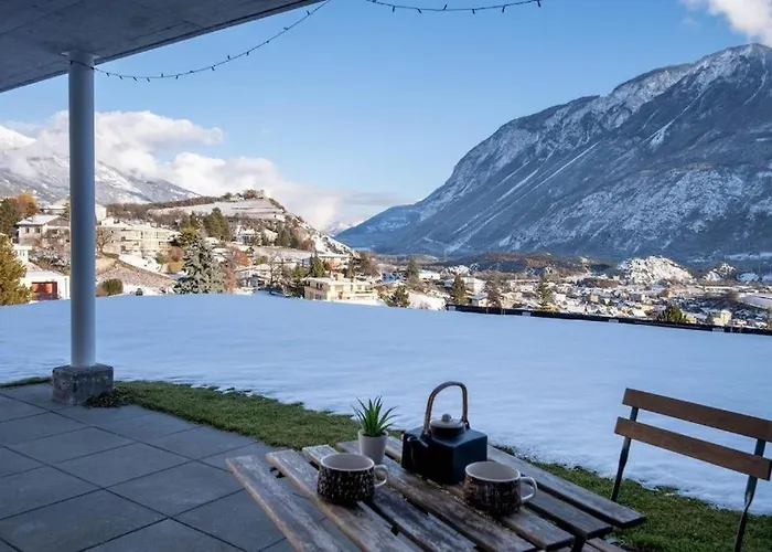 Big Modern Flat * Veyras